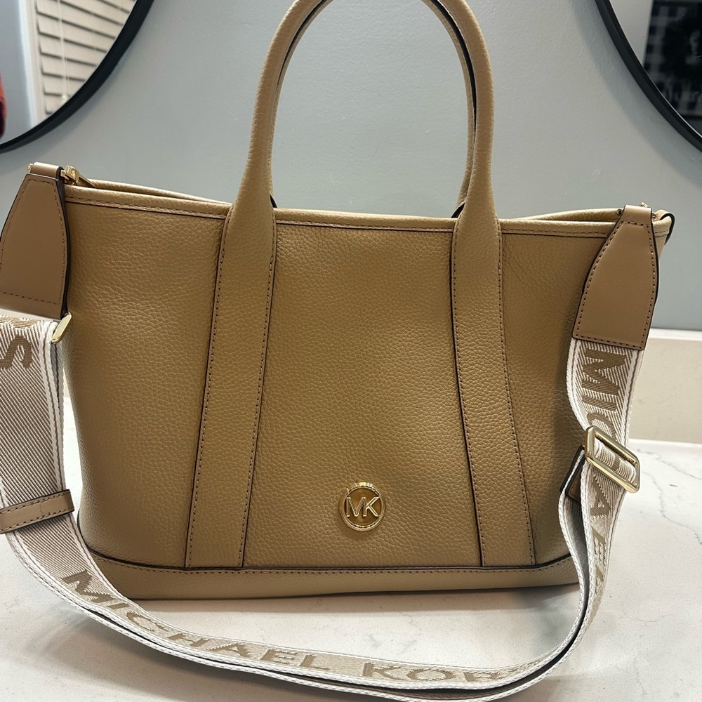 Michael Kors Beige Pebbled Leather Tote with Logo Strap crossbody/shoulder bag